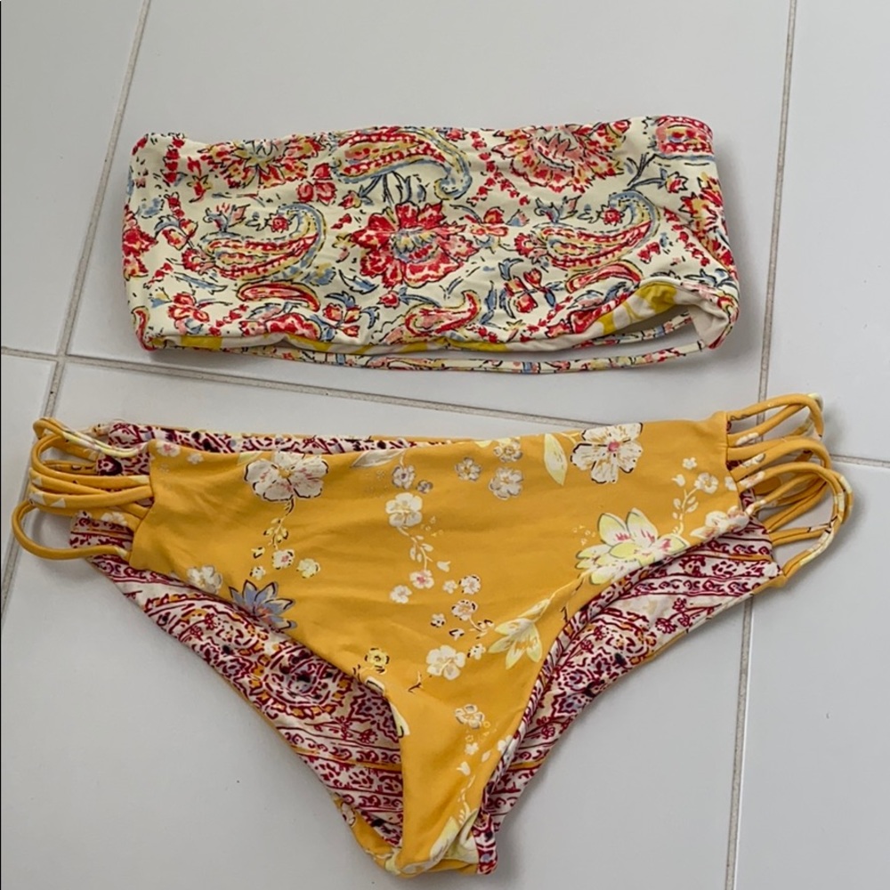 Billabong reversible strapless bikini
